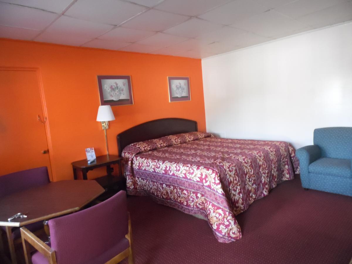 Tazewell Motel Exterior photo