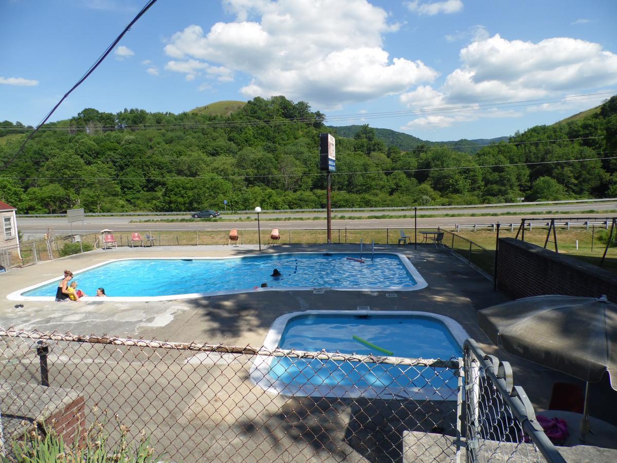 Tazewell Motel Exterior photo